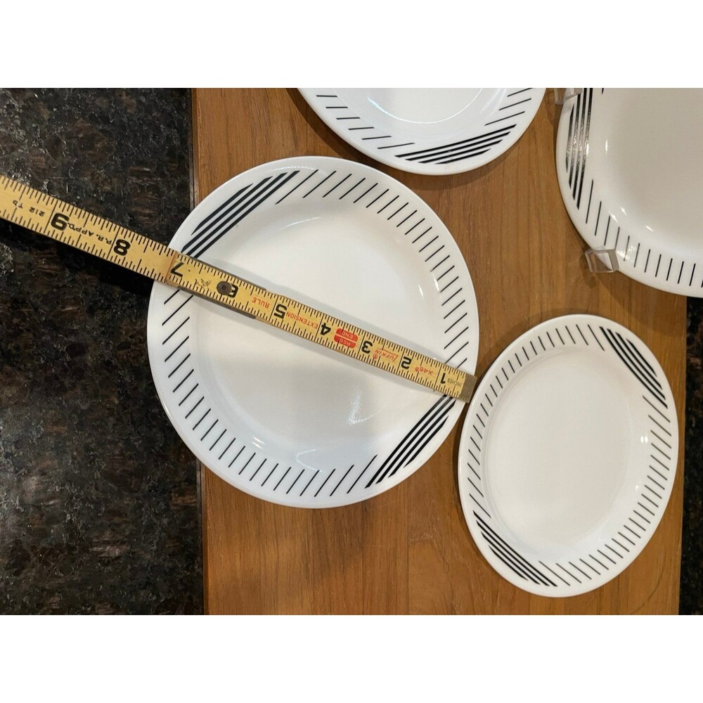 4 Corelle Lineage salad plates - Picture 2 of 4